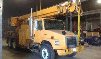 #205 2002 Frieghtliner FL80 full